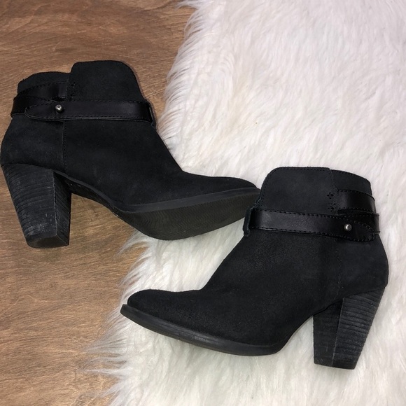 Crown Vintage sz 7 1/2 suede leather black booties - Picture 3 of 9